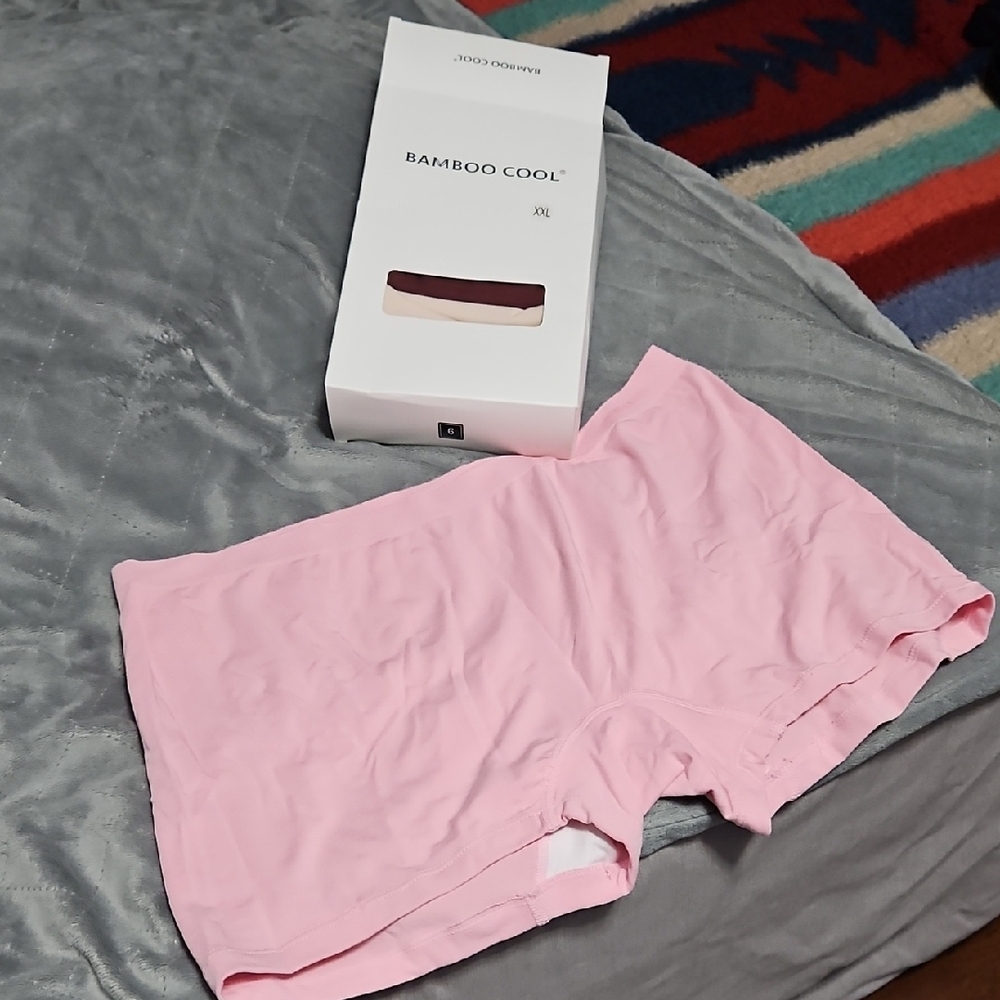 BAMBOO Cool Women's Soft Pink Boxer Briefs